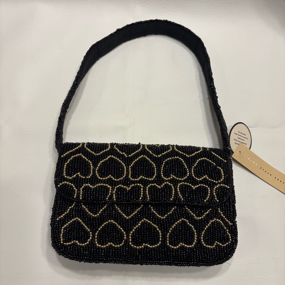 Viral Studio 12 Heart Handcrafted hand-beaded shoulder bag Black Valentine’s Day